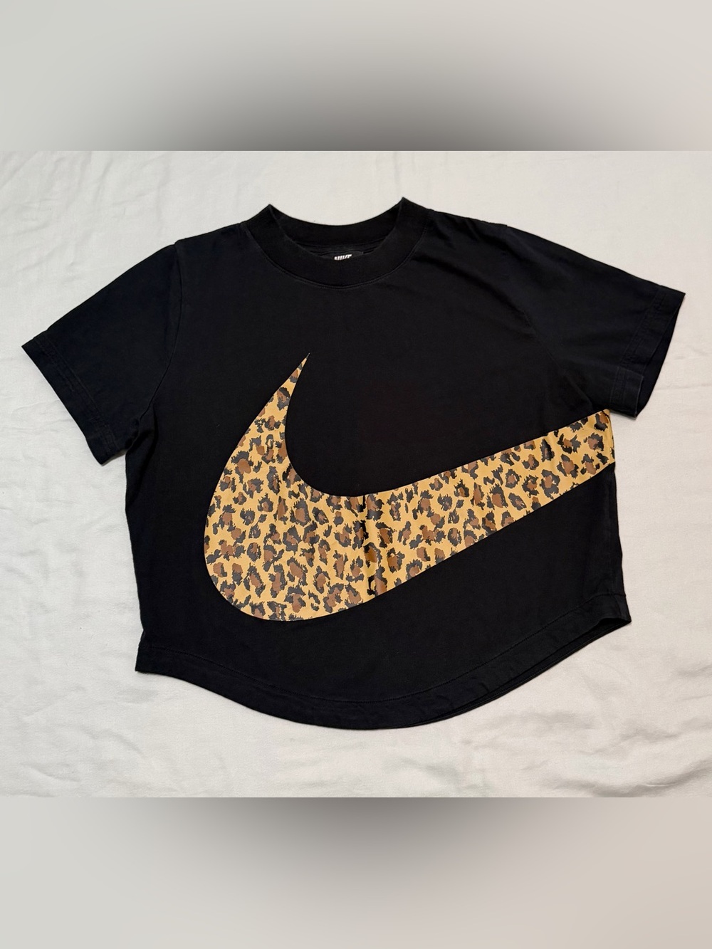 Nike NSW Animal Print Swoosh Cropped Top Black Leopard Logo Size M - Picture 4 of 11